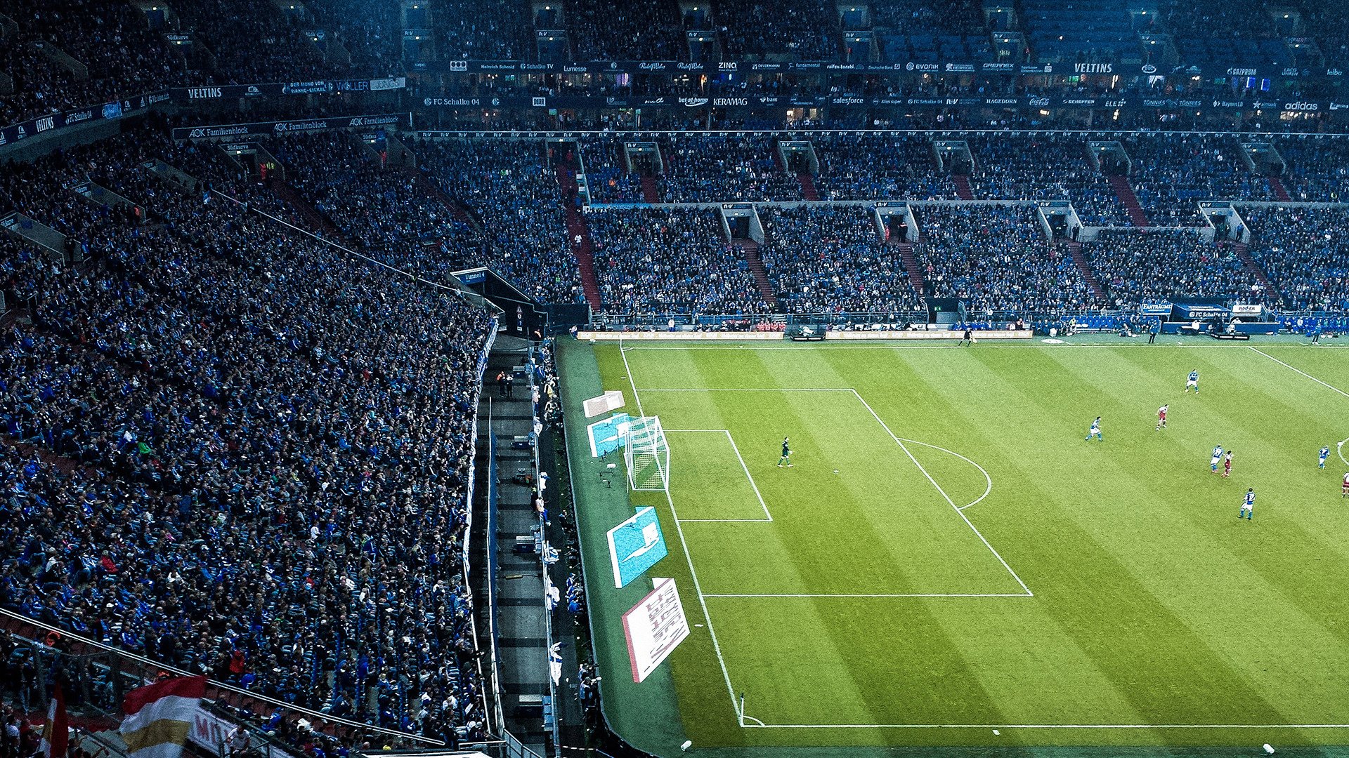 恩多比·恩乔的精准罚球使南非队连续领先，多恩比纳